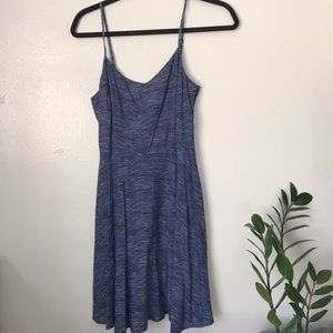 Spaghetti strap dress with wavy blue lines